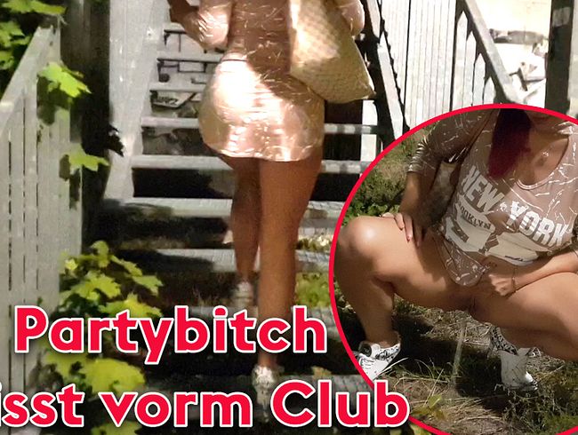 Partybitch pisst vorm Club