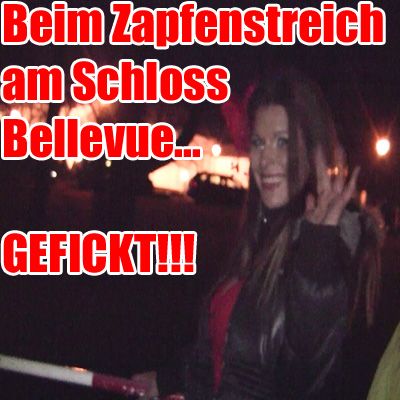Beim Zapfenstreich am Schloss Bellevue...
